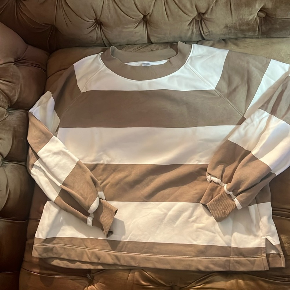 old navy sweatshirt